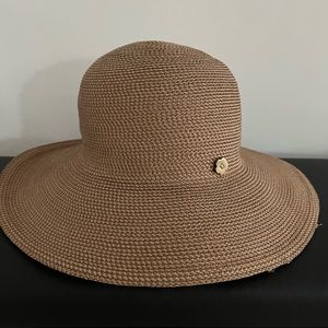 Eric Javits hat. One size, good condition